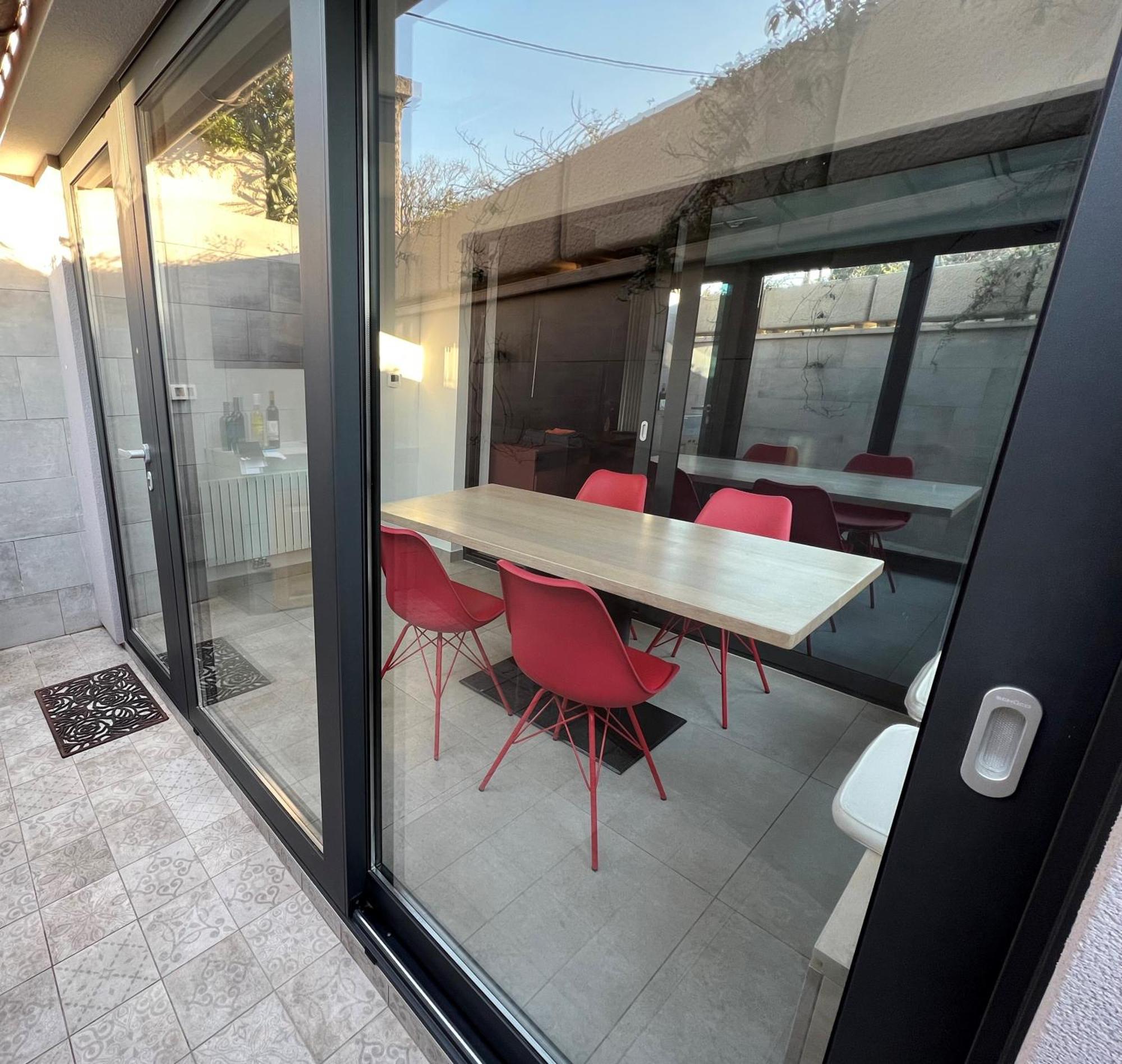 Alison Apartments Премантура Экстерьер фото